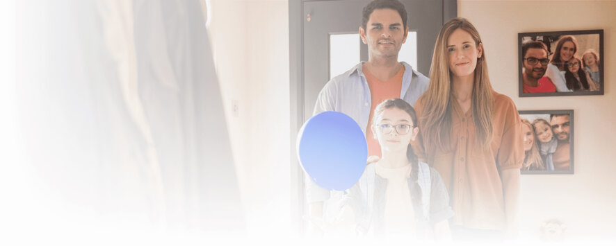 family-with-a-blue-balloon
